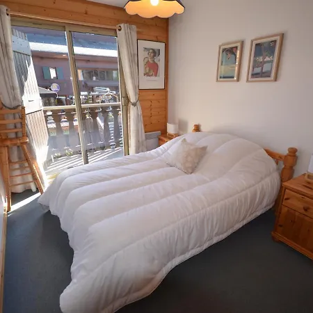 - 4/6 Pers Avec Wifi, Proche Pistes Et Commerces - Fr-1-623-127 * Les Gets